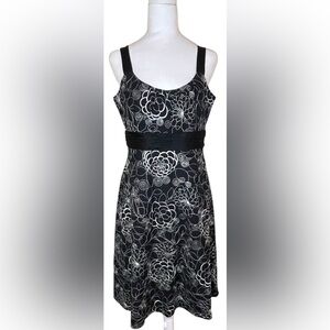 Evan Picone Black and White Embroidered Floral Dress Women’s Size 8